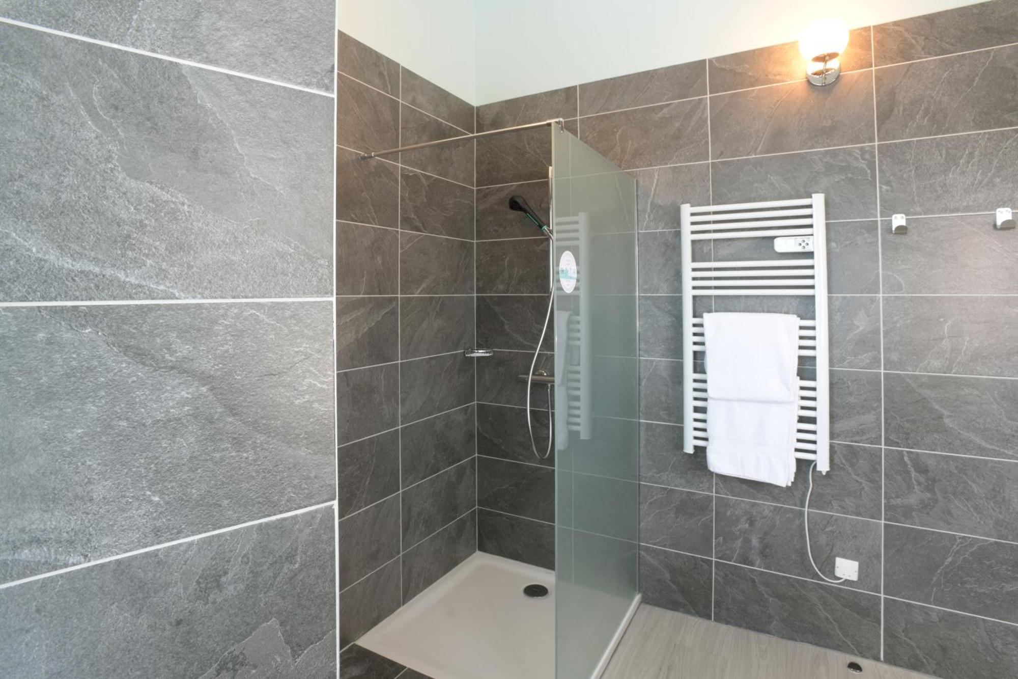 Au Cheval Blanc - Appartement Familial 6P Parking Prive Proche Colmar Centre المظهر الخارجي الصورة
