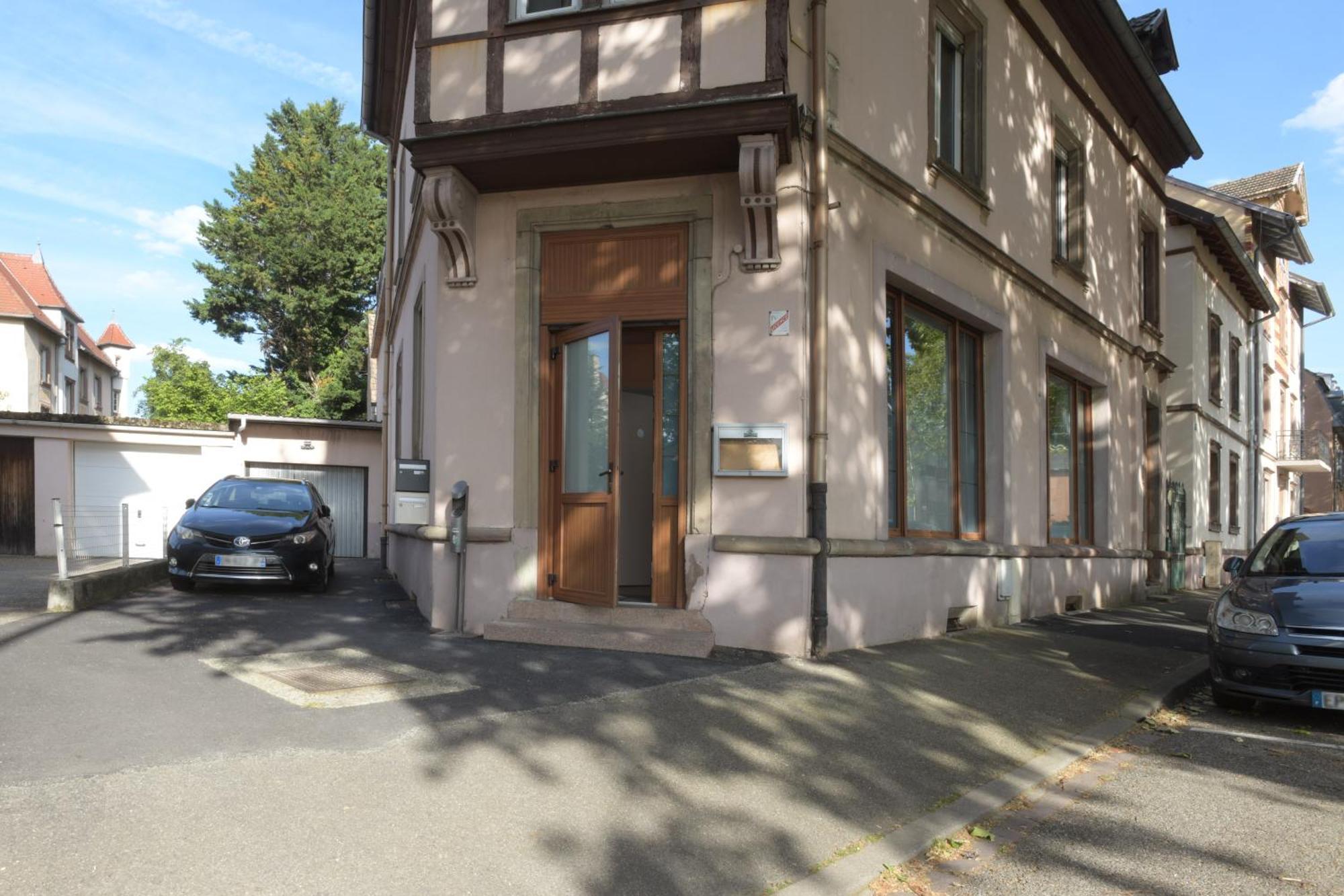 Au Cheval Blanc - Appartement Familial 6P Parking Prive Proche Colmar Centre المظهر الخارجي الصورة